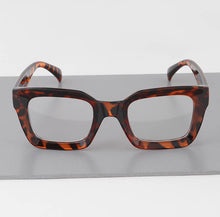 Load image into Gallery viewer, Taylor Frames
